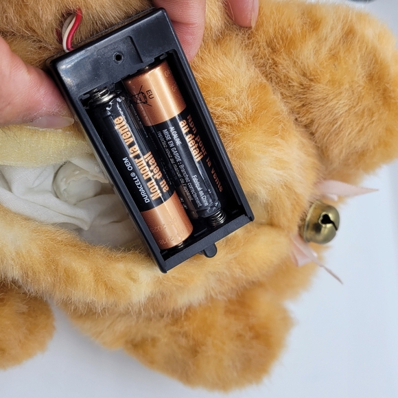 Vintage TRENDMASTERS 1993 Orange/White Robotic Plush Moves Tail,Purrs And Meow - Picture 11 of 11